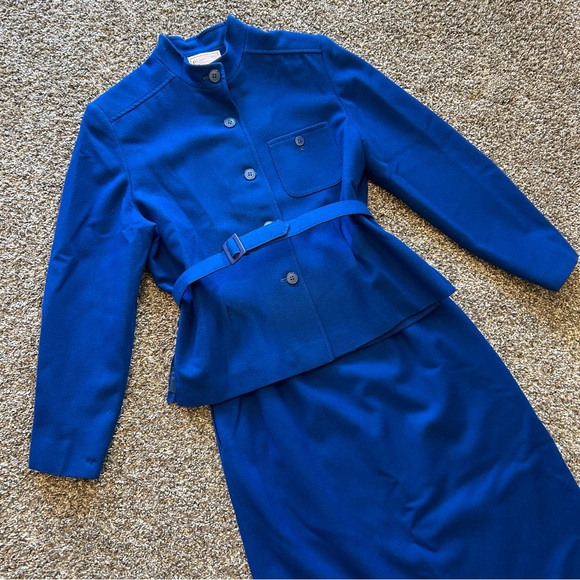 Vintage 80s Pendleton women’s blue belted skirt suit 100% wool Tag 10 modern S